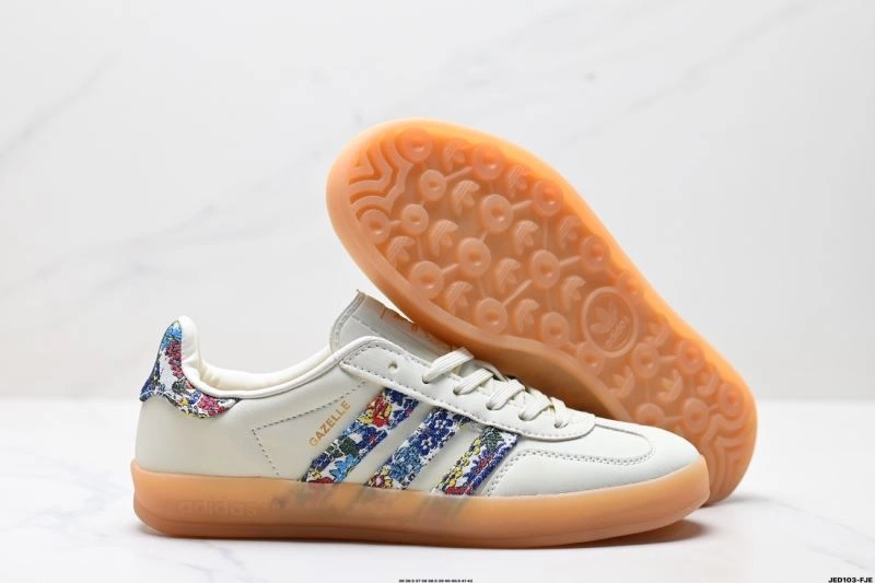 Adidas Gazelle Shoes SmoothTexture 569