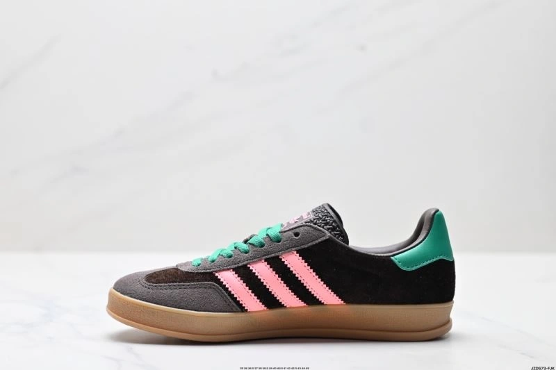 Adidas Gazelle Shoes StreetReady 596