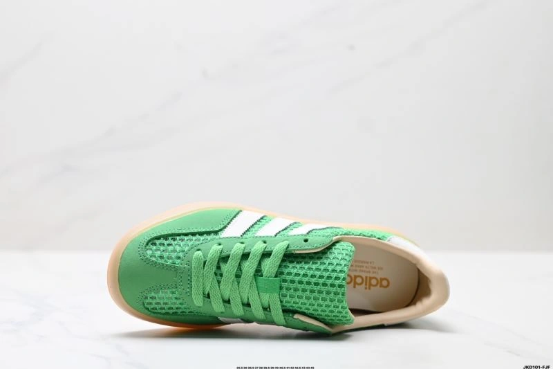 Adidas Gazelle Shoes Cozy 570