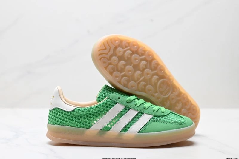 Adidas Gazelle Shoes Cozy 570