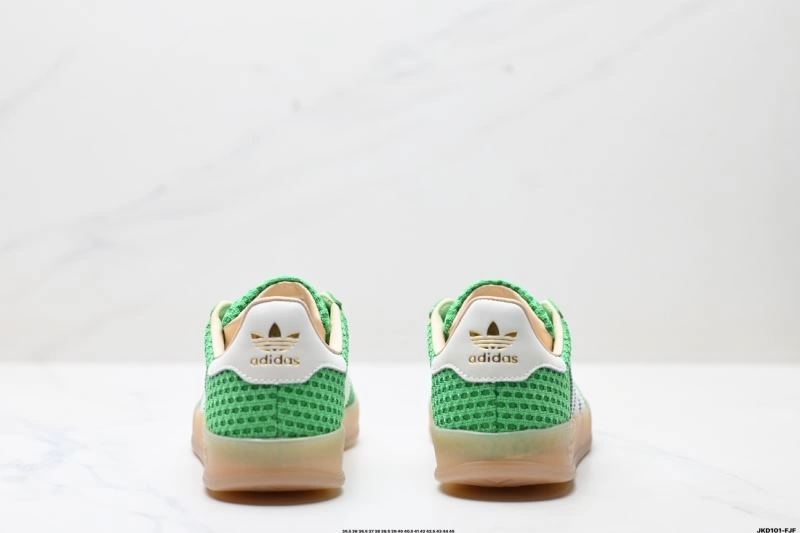 Adidas Gazelle Shoes Cozy 570