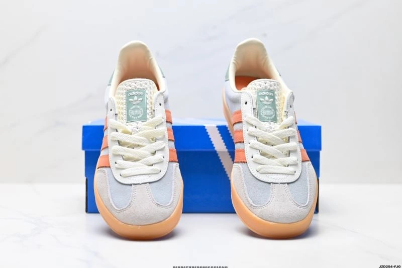 Original Adidas Gazelle Shoes 560