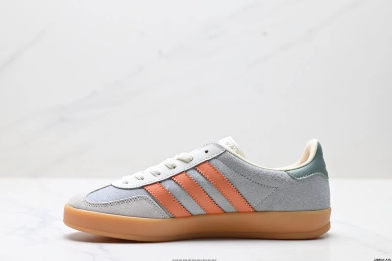 Adidas Gazelle Shoes TravelReady 571
