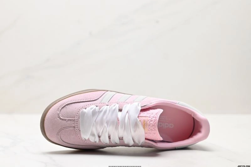 Effortless Adidas Gazelle Shoes 578