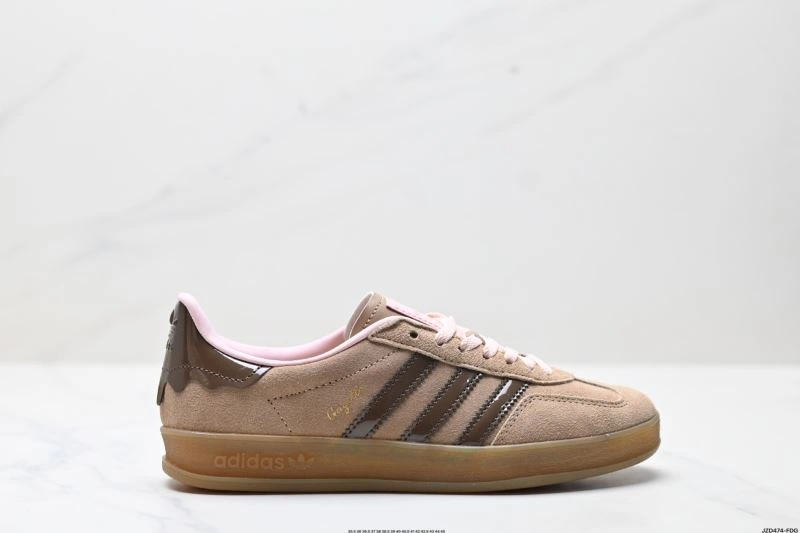 TechFriendly Adidas Gazelle Shoes 552