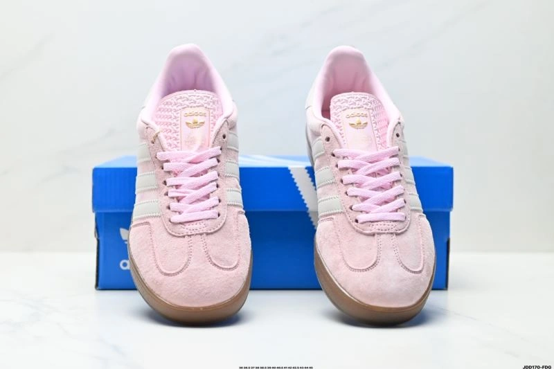 Flexible Adidas Gazelle Shoes 550