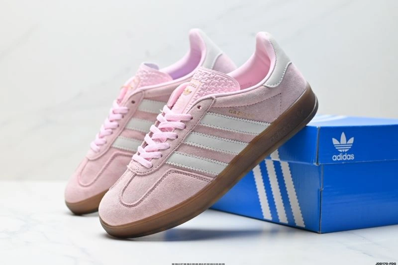 Flexible Adidas Gazelle Shoes 550