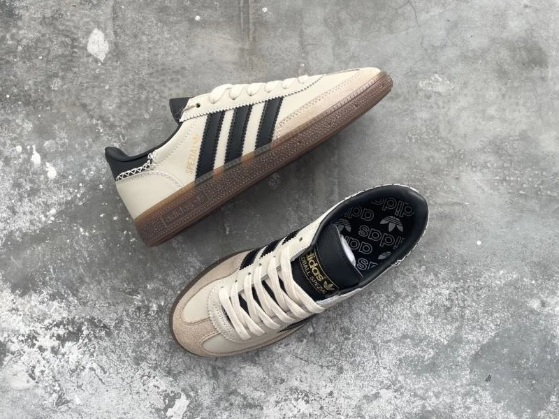 Snug Adidas Handball Shoes 16113