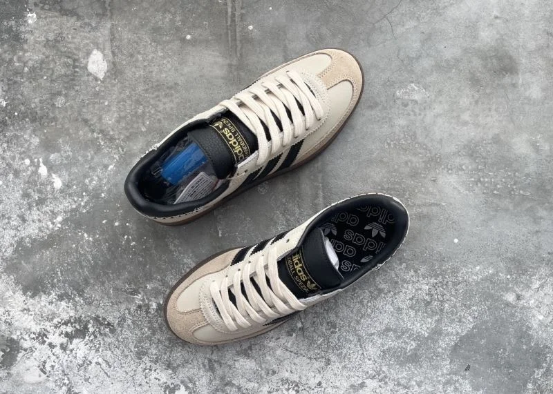 Snug Adidas Handball Shoes 16113