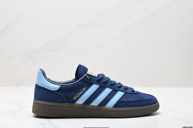 WaterResistant Adidas Handball Shoes 561