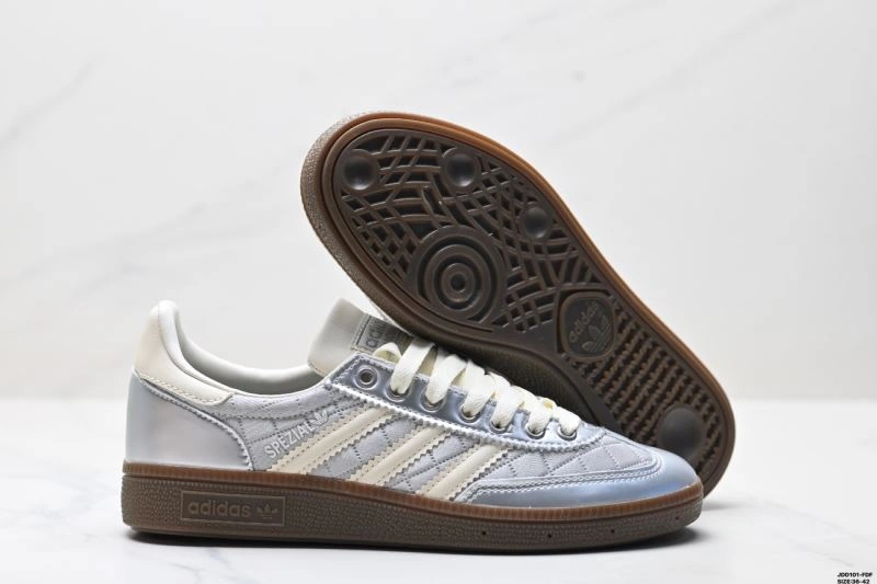 DailyWear Adidas Handball Shoes 513
