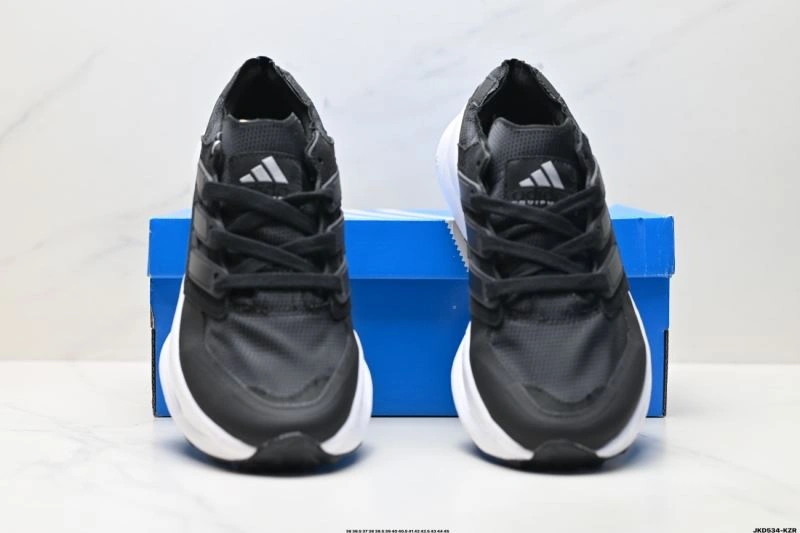 Sporty Adidas Other Shoes 428