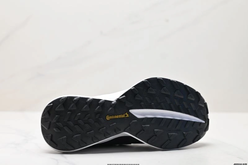 Sporty Adidas Other Shoes 428