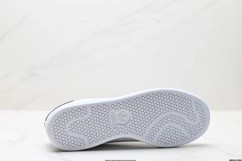 Stretchable Adidas Other Shoes 337