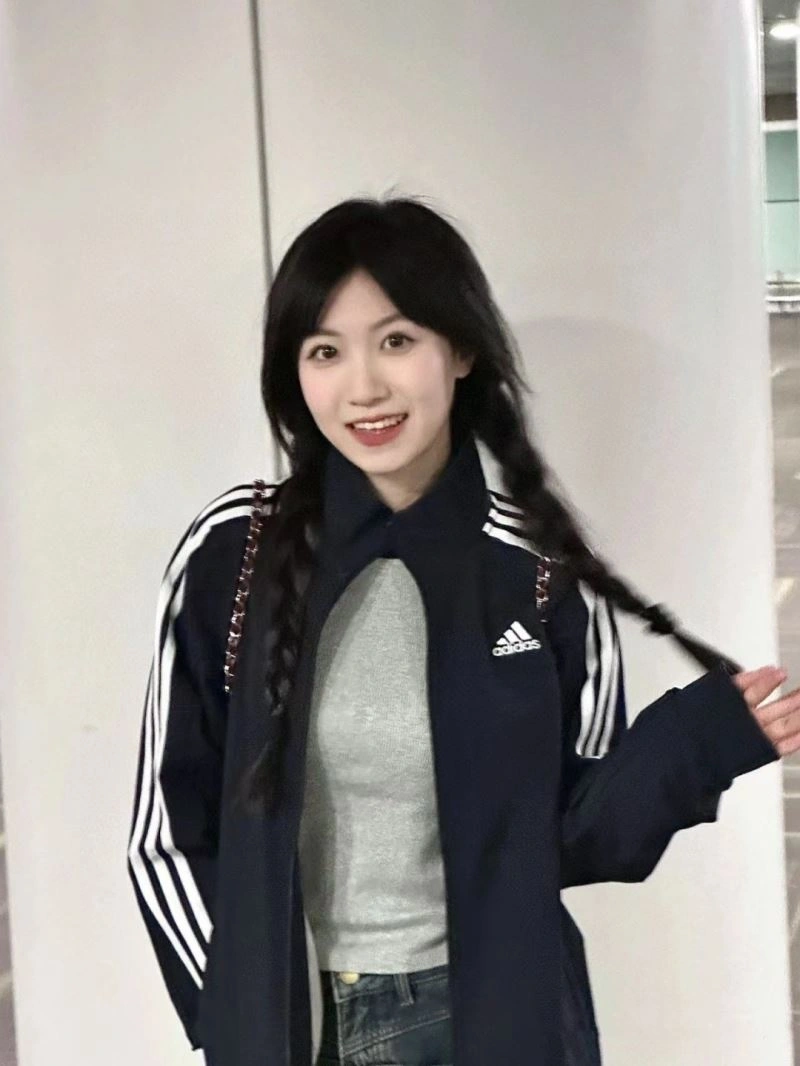 FashionForward Adidas Outwear 94948