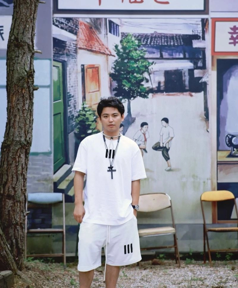 Minimalist Adidas Outwear 94917