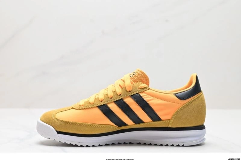 Stylish Adidas SL Shoes 960