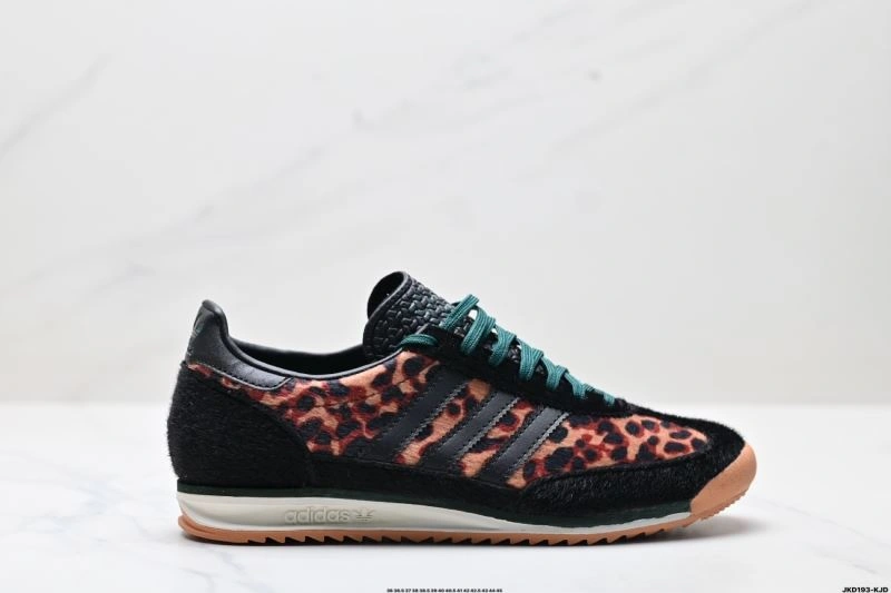 Stylish Adidas SL Shoes 943