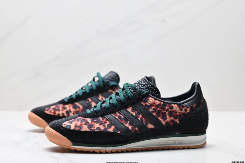 Stylish Adidas SL Shoes 943