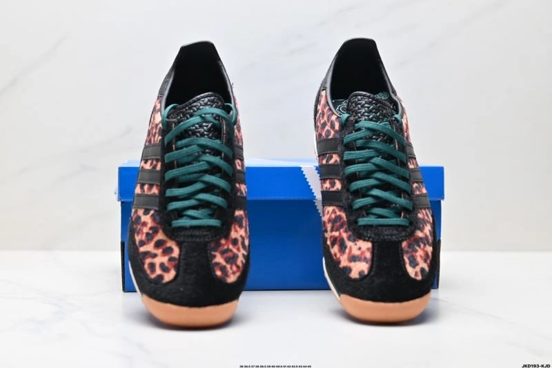 Stylish Adidas SL Shoes 943