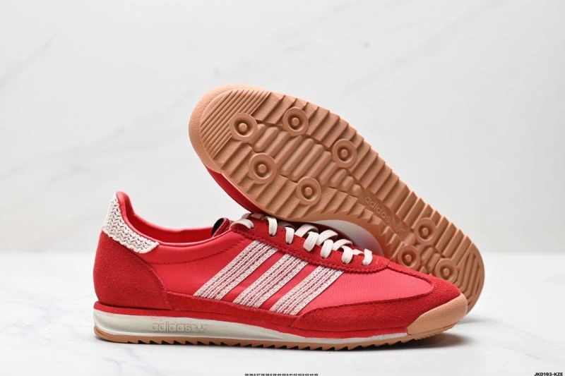 MultiPurpose Adidas SL Shoes 204
