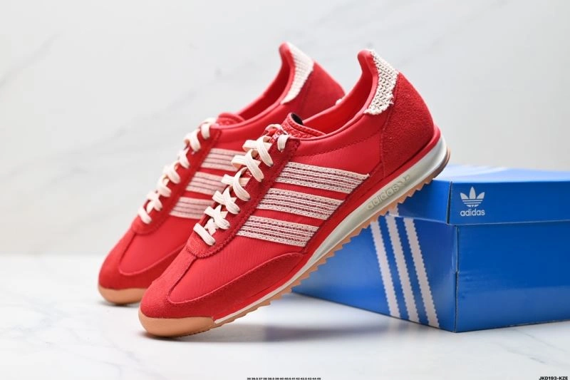 MultiPurpose Adidas SL Shoes 204