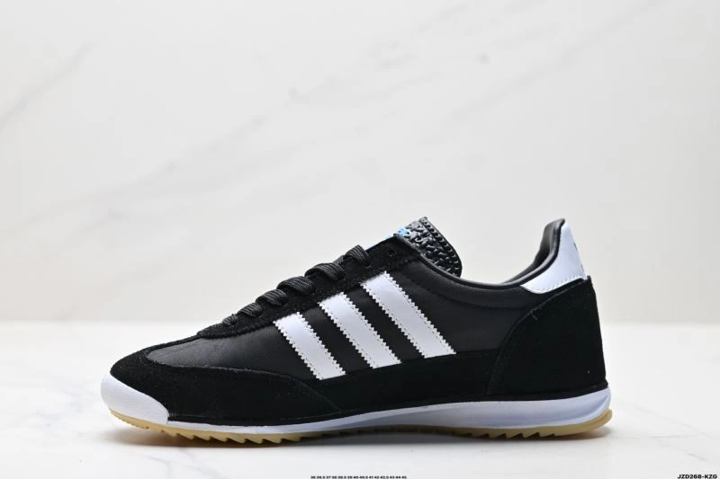 Adidas SL Shoes Flexible 197