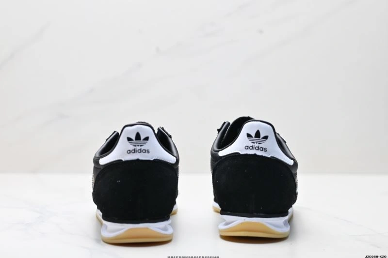 Adidas SL Shoes Flexible 197