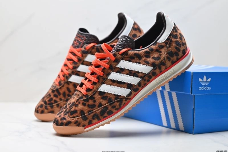 Adidas SL Shoes Lightweight 201