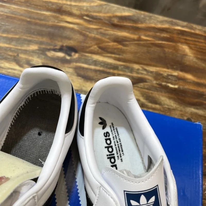 Adidas Samba Shoes WellDesigned 16109
