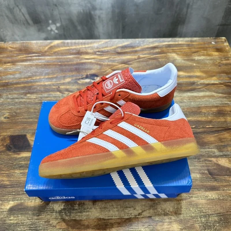 Sporty Adidas Samba Shoes 16098