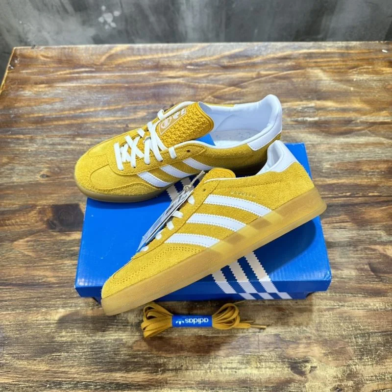 Adidas Samba Shoes Attractive 16100