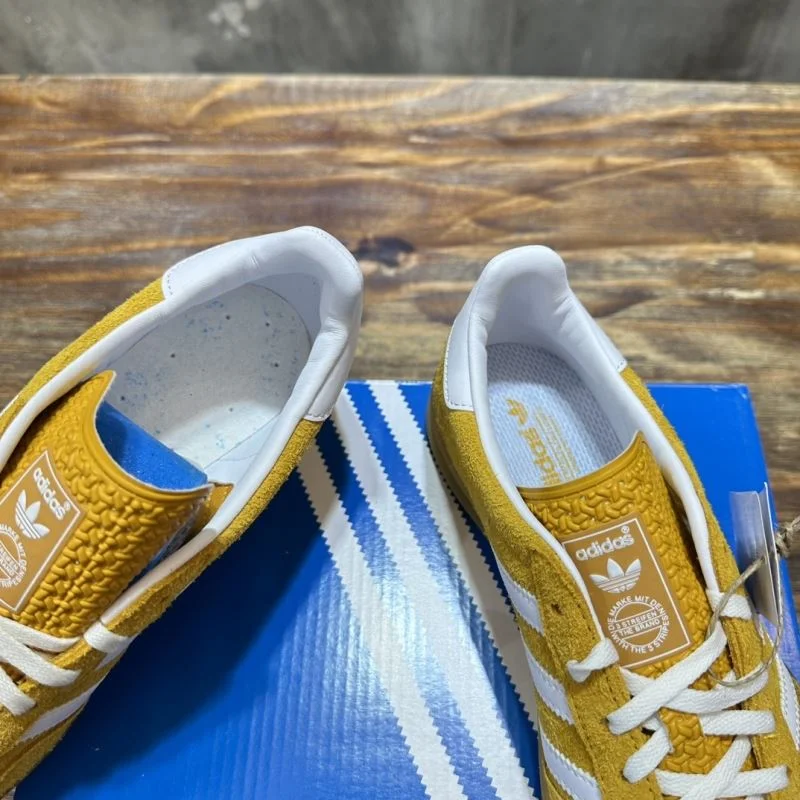 Adidas Samba Shoes Attractive 16100