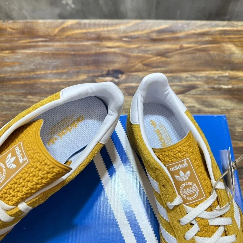 Adidas Samba Shoes Attractive 16100