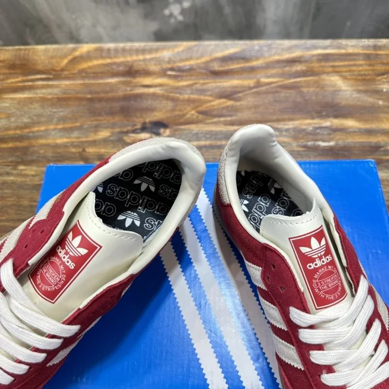 Adidas Samba Shoes TimelessDesign 16146