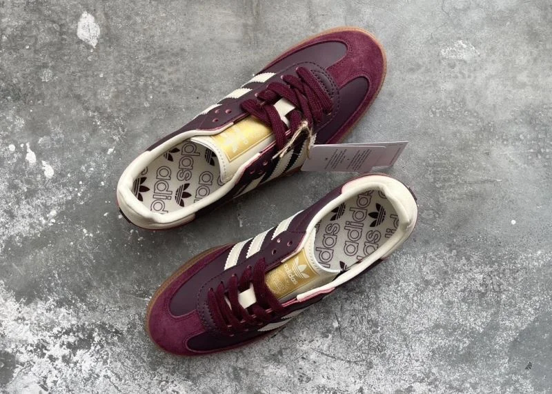 Sleek Adidas Samba Shoes 16116
