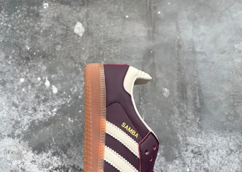 Sleek Adidas Samba Shoes 16116