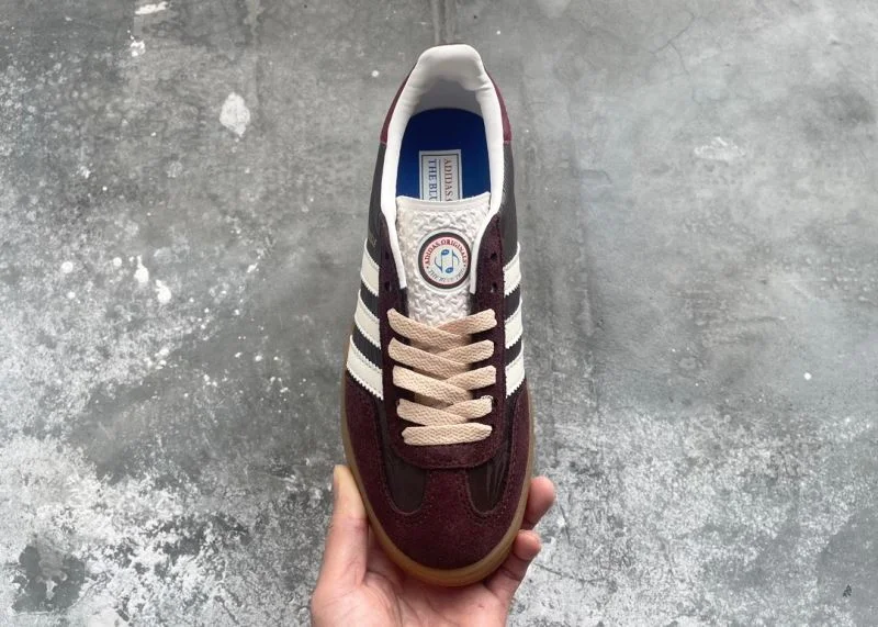 Compact Adidas Samba Shoes 16077