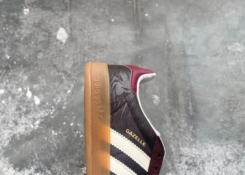 Compact Adidas Samba Shoes 16077