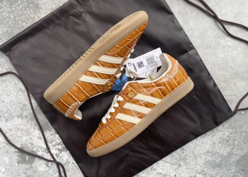 WellDesigned Adidas Samba Shoes 16159