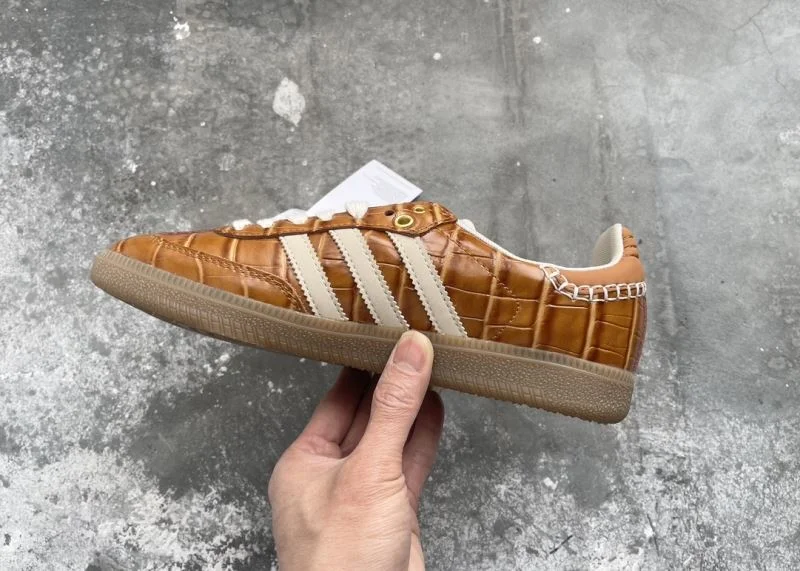 WellDesigned Adidas Samba Shoes 16159