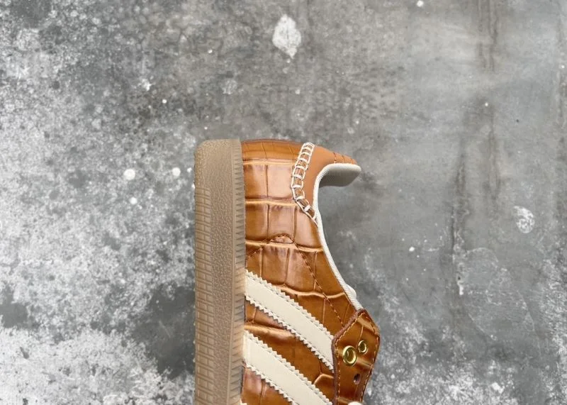 WellDesigned Adidas Samba Shoes 16159