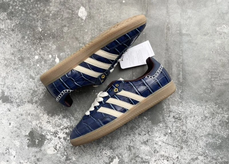 Lightweight Adidas Samba Shoes 16068