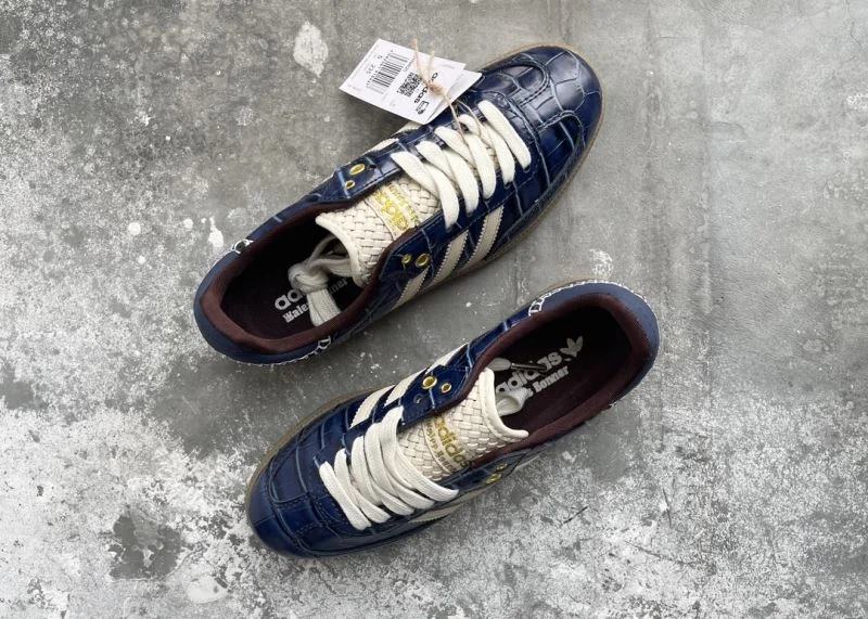 Lightweight Adidas Samba Shoes 16068