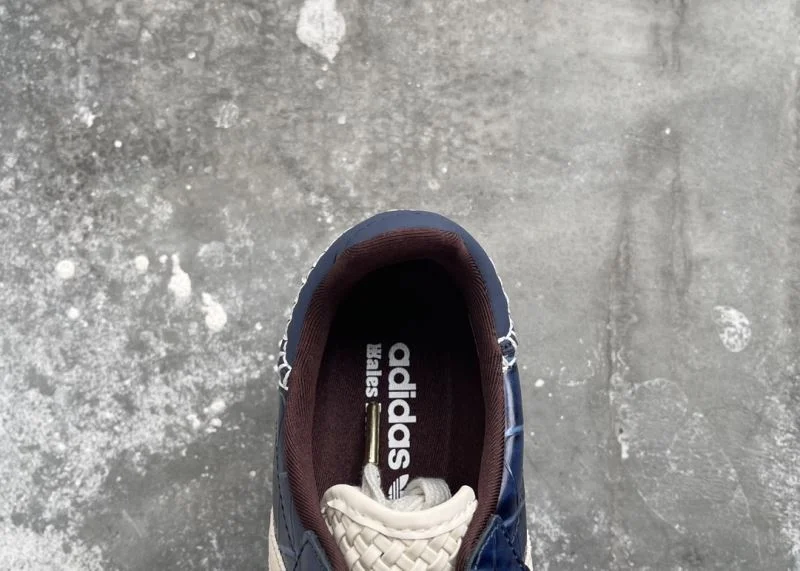 Lightweight Adidas Samba Shoes 16068