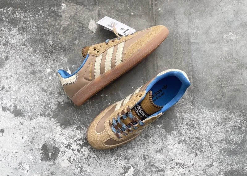 Sporty Adidas Samba Shoes 16097