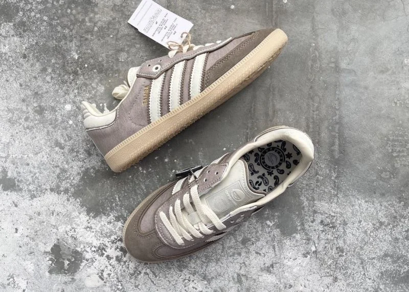 Minimalist Adidas Samba Shoes 16062