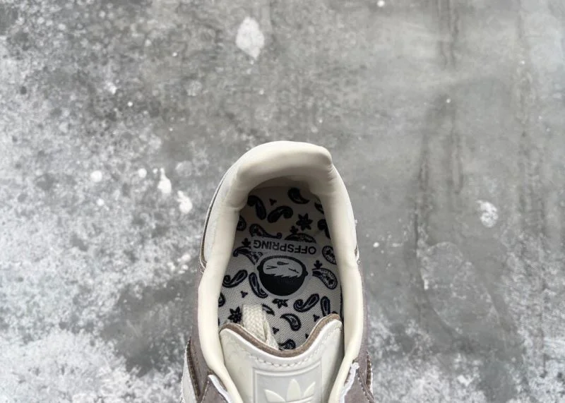 Minimalist Adidas Samba Shoes 16062