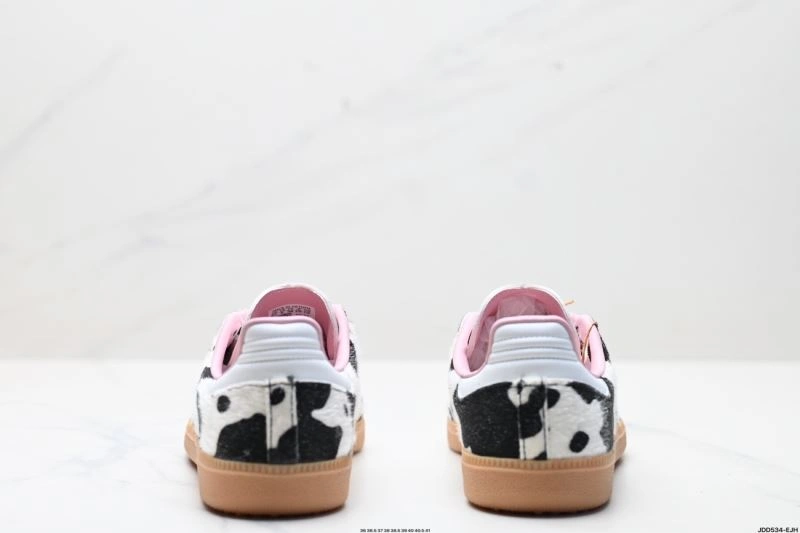 Timeless Adidas Samba Shoes 1088