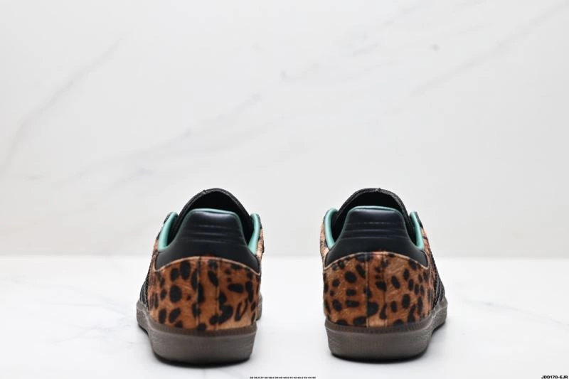 Adidas Samba Shoes Stretchable 1083